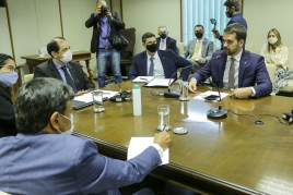 foto da reunião em Brasília com o governador Eduardo Leite e Ministério da Economia
