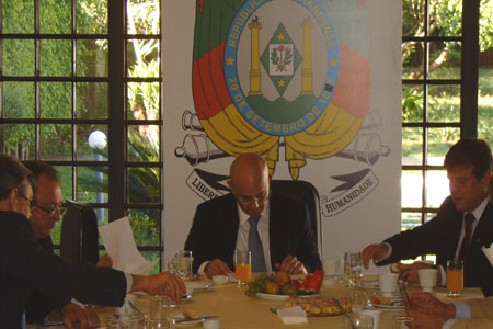 Encontro para debate reforma tributária em Brasília