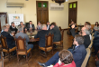 Reunião Mesa Sala