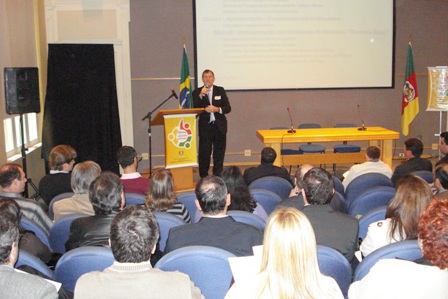 Secretário Ricardo Englert participou da abertura do evento